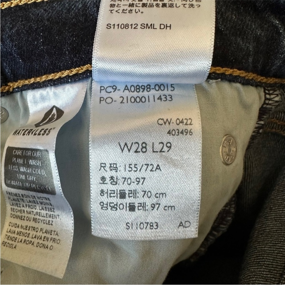 Levi's | 70's High Slim Straight Jeans Size 28 - Picture 9 of 14